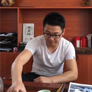 胡震，2010届汽车检测与维修高技专业